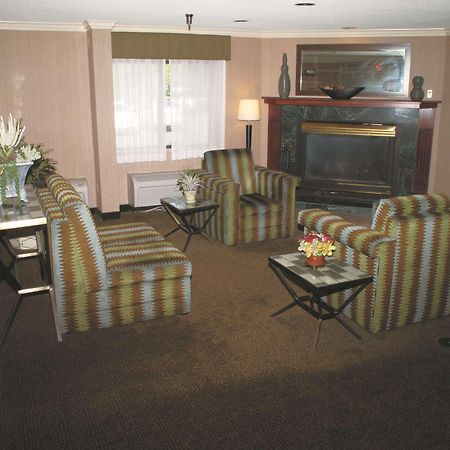 La Quinta Inn By Wyndham Kansas City North North Kansas City Extérieur photo