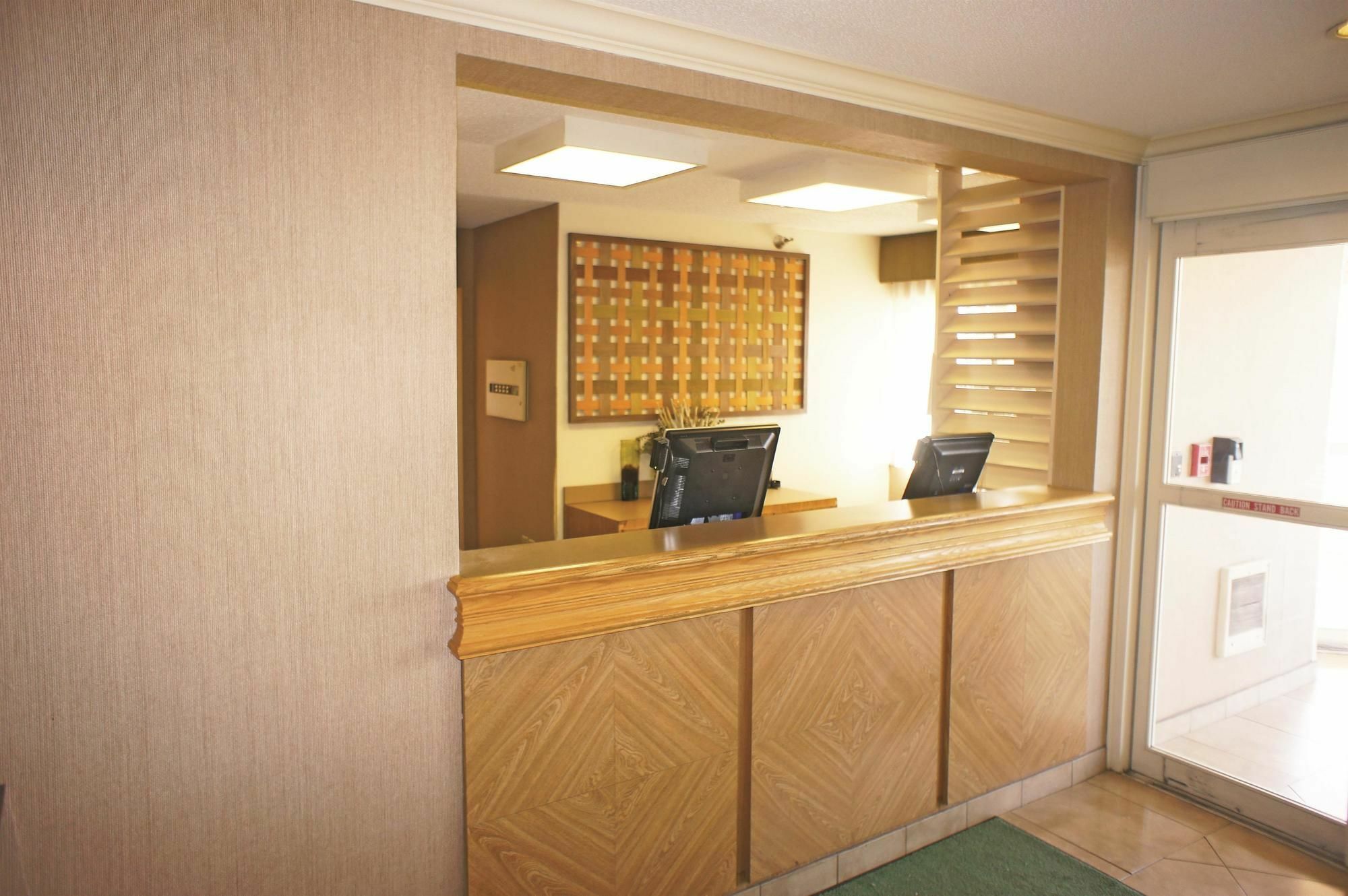 La Quinta Inn By Wyndham Kansas City North North Kansas City Extérieur photo
